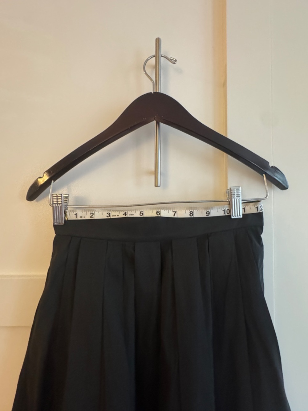 COS NWT Black Pleated A-Line Midi Skirt - Black | Size 4 - Picture 5 of 7